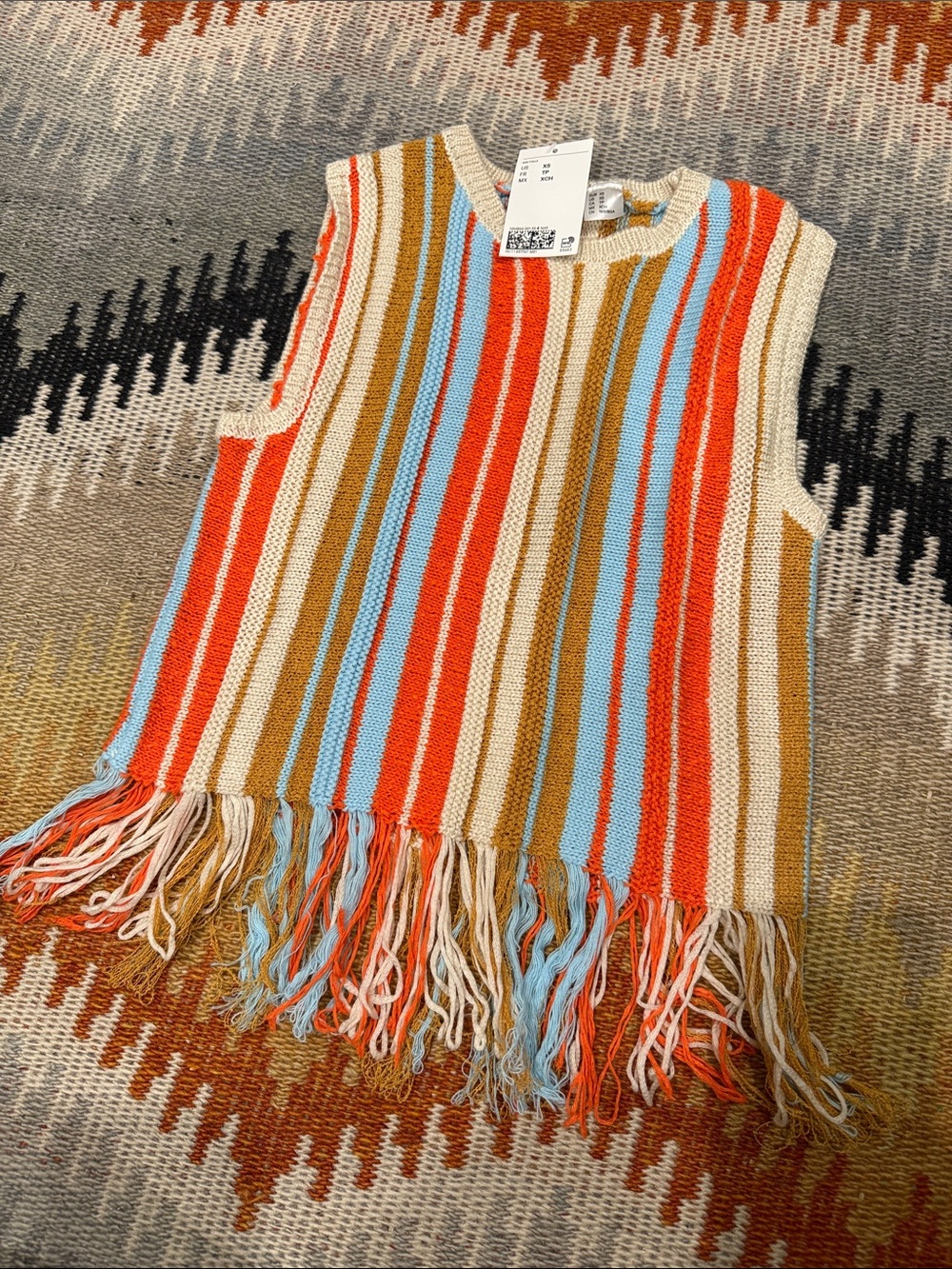NWT Cool H&M Knit Fringe Top XS
